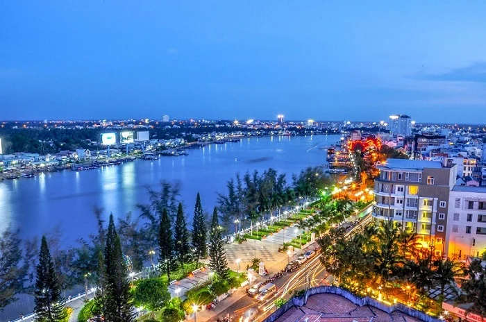 Thuê Xe Du Lịch 26 Thue Xe 7 Cho Di Can Tho 2 Ngay 1 Dem Gia Bao Nhieu
